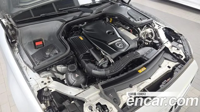 Mercedes-Benz E-Класс 2017 thumb 6
