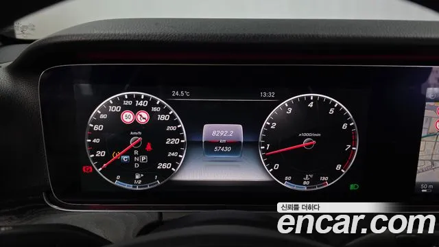 Mercedes-Benz E-Класс 2017 thumb 8