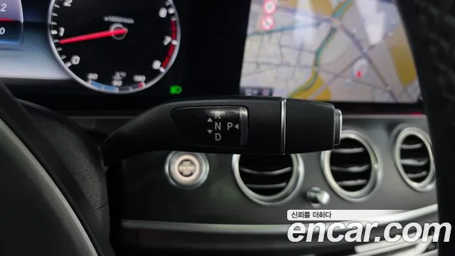 Mercedes-Benz E-Класс 2017 thumb 9