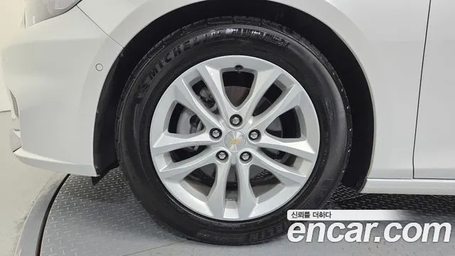 ChevroletGMDaewoo Malibu 2016 thumb 5