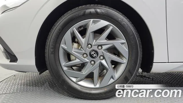 Hyundai Avante 2024 thumb 4