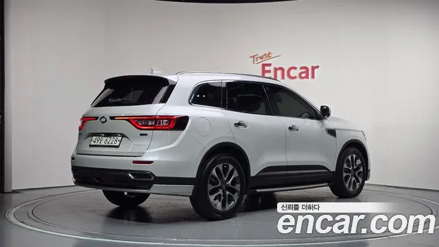 Renault-KoreaSamsung Koleos 2018 thumb 2