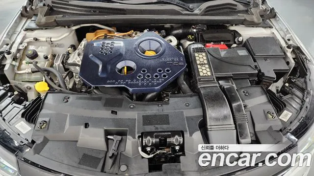 Renault-KoreaSamsung Megane 2016 thumb 6