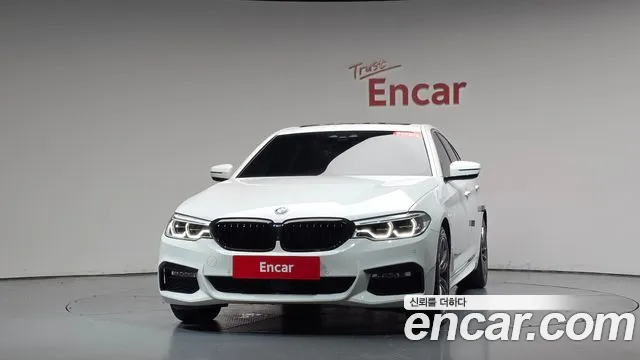 BMW 5-Series 2018 thumb 2