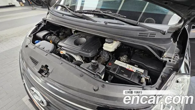 Hyundai Starex 2016 thumb 6