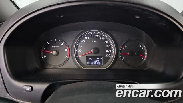 Hyundai Starex 2016 thumb 8