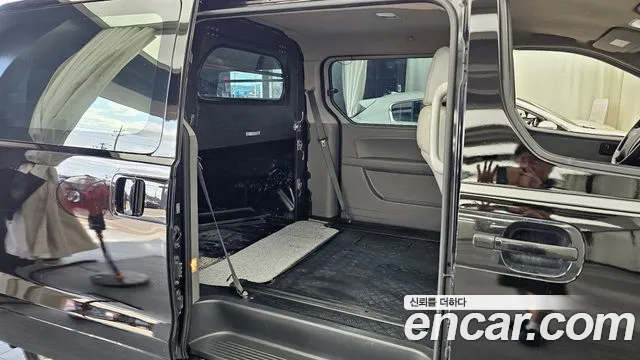 Hyundai Starex 2016 thumb 12