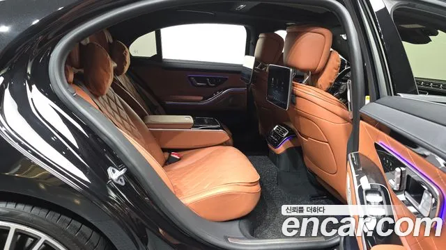 Mercedes-Benz S-Класс 2023 thumb 12