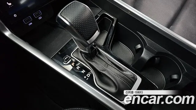 KG_Mobility_Ssangyong Torres 2022 thumb 9