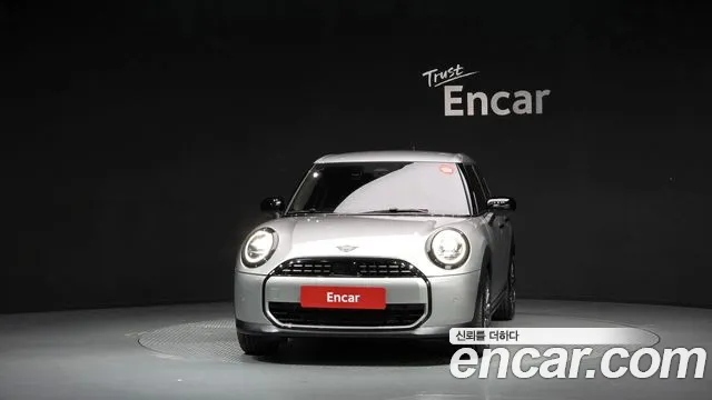 MINI Hatch 2025 thumb 3