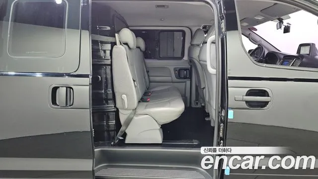 Hyundai Starex 2016 thumb 11