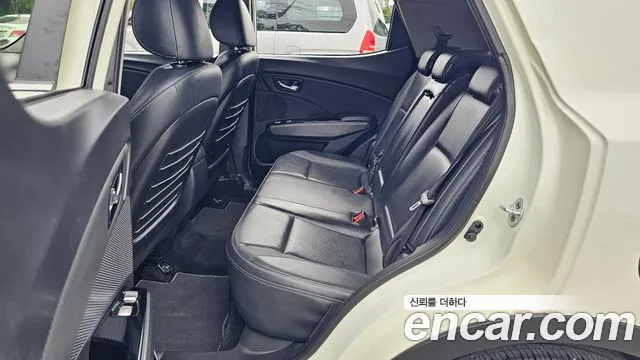 KG_Mobility_Ssangyong TIBOLI 2017 thumb 11