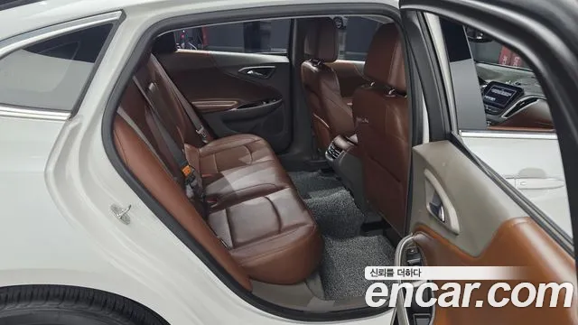 ChevroletGMDaewoo Malibu 2017 thumb 12