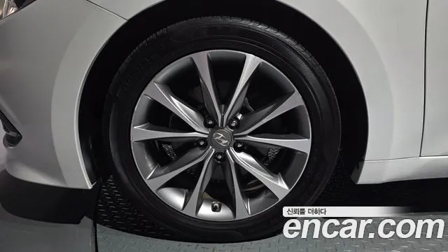 Hyundai Grandeur 2014 thumb 5