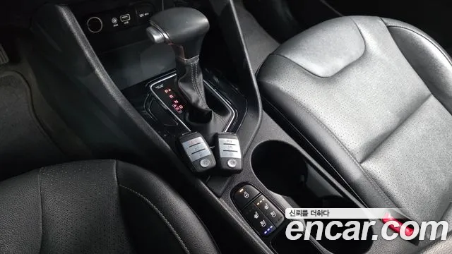 Kia Niro 2018 thumb 9