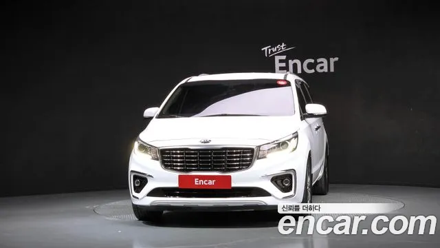 Kia Carnival 2019 thumb 3