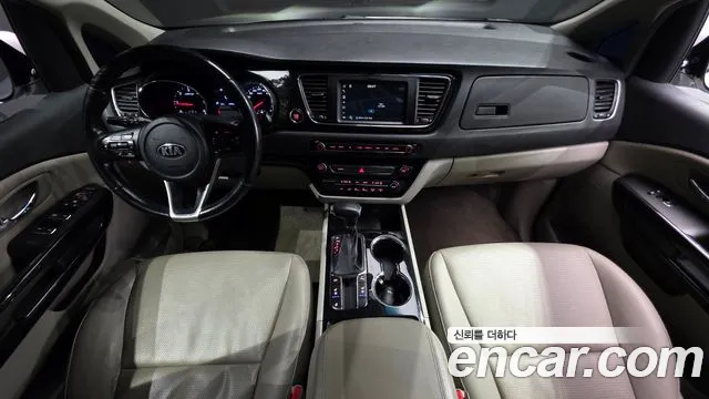 Kia Carnival 2019 thumb 7