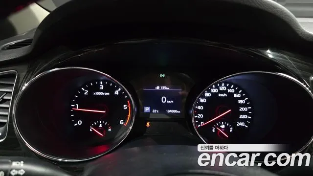 Kia Carnival 2019 thumb 8