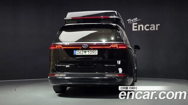 Kia Carnival 2021 thumb 4