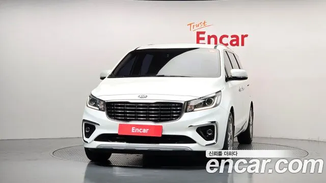 Kia Carnival 2018 thumb 3