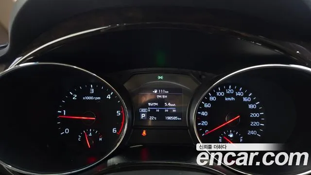 Kia Carnival 2018 thumb 8