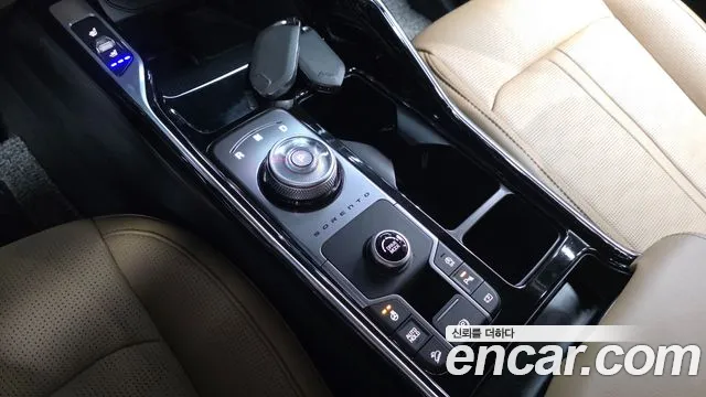 Kia Sorento 2025 thumb 8