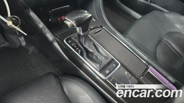 Kia K5 2016 thumb 9