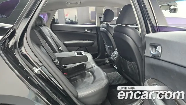Kia K5 2016 thumb 11