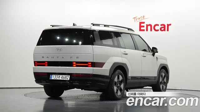 Hyundai Santa Fe 2024 thumb 2