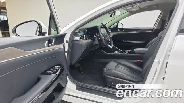 Kia K5 2023 thumb 10