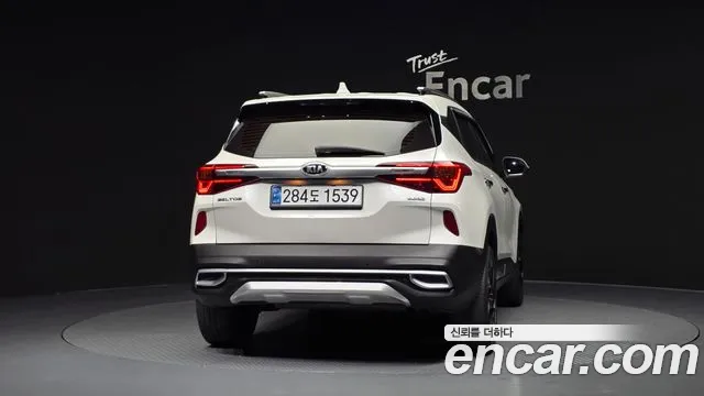 Kia Seltos 2021 thumb 4