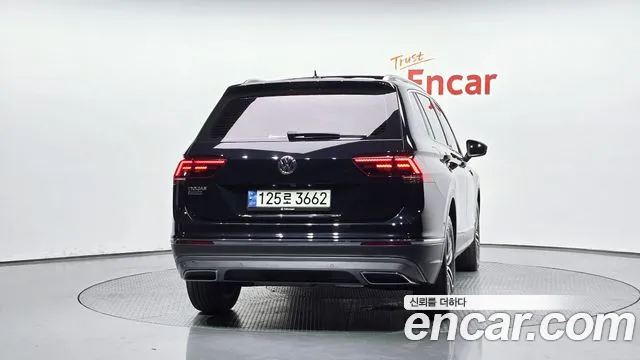 Volkswagen Tiguan 2020 thumb 4
