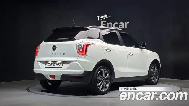 KG_Mobility_Ssangyong TIBOLI 2016 thumb 2