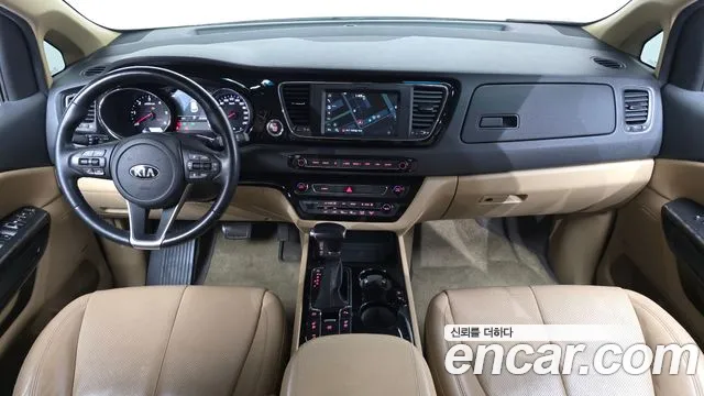 Kia Carnival 2019 thumb 7