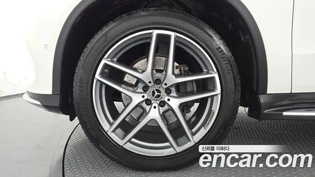 Mercedes-Benz GLE 2018 thumb 4