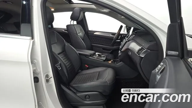 Mercedes-Benz GLE 2018 thumb 10