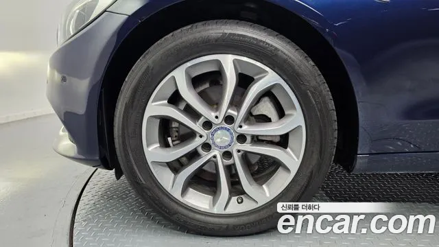 Mercedes-Benz C-Класс 2016 thumb 5