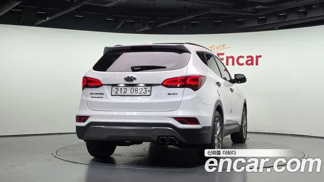 Hyundai Santa Fe 2016 thumb 4
