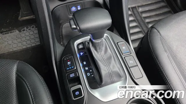 Hyundai Santa Fe 2016 thumb 9