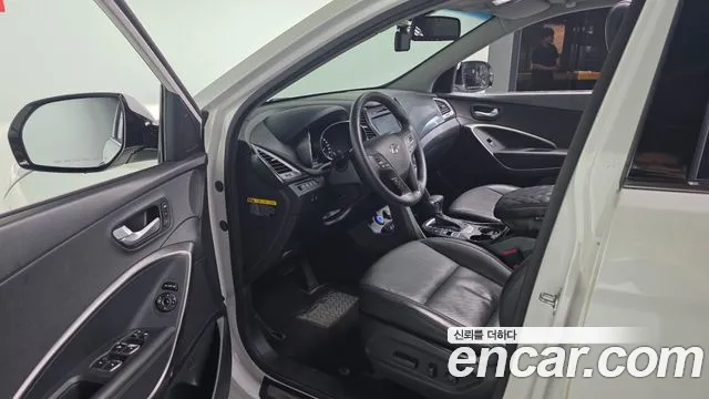 Hyundai Santa Fe 2016 thumb 10