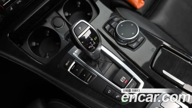 BMW 5-Series 2015 thumb 8