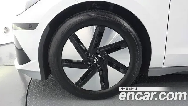 Hyundai IONIQ 6 2024 thumb 4