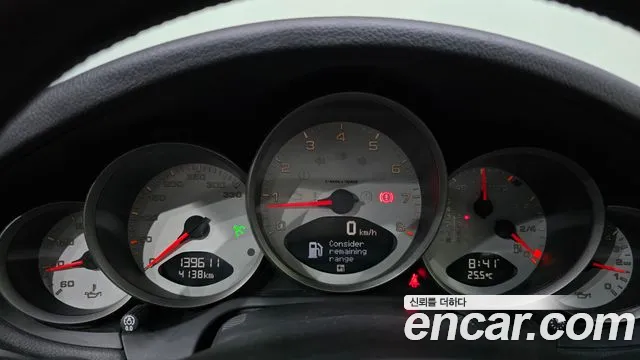 Porsche 911 2004 thumb 7