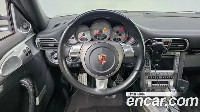 Porsche 911 2004 thumb 11
