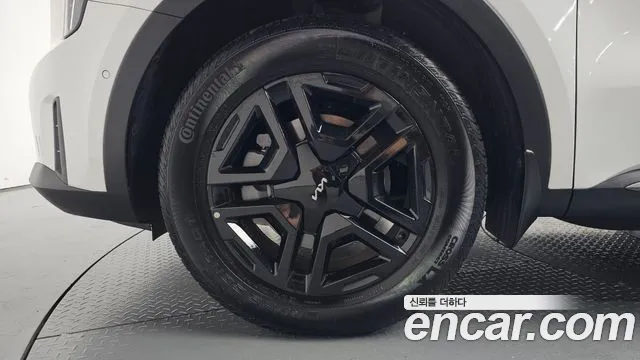 Kia Sorento 2024 thumb 4
