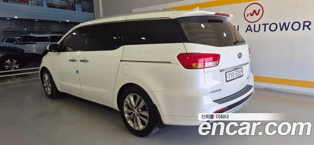 Kia Carnival 2015 thumb 5
