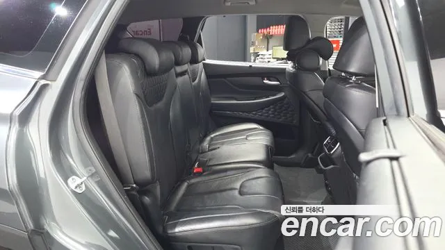 Hyundai Santa Fe 2018 thumb 11