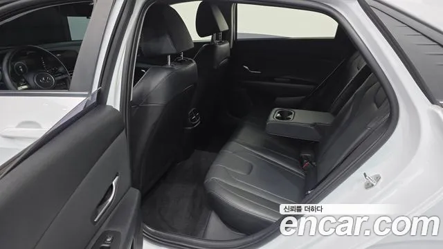 Hyundai Avante 2022 thumb 12