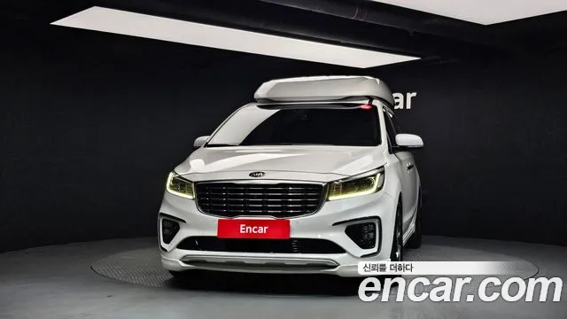 Kia Carnival 2019 thumb 3