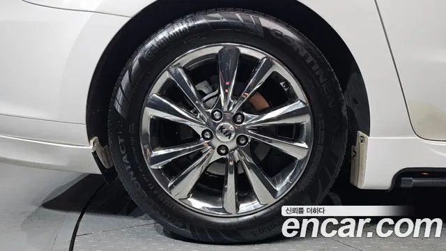 Kia Carnival 2019 thumb 5